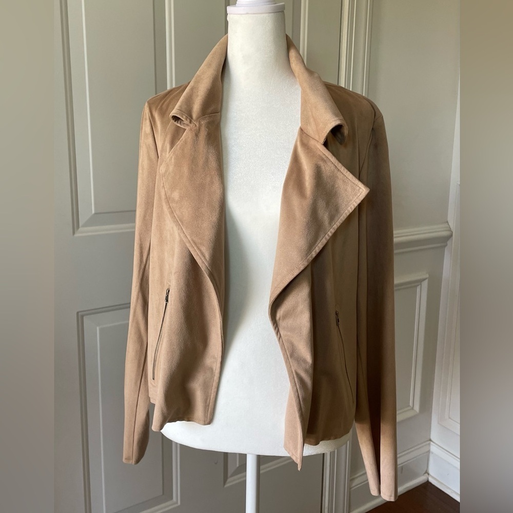 One by Chapter One Vegan Suede Drape Front
Jacket Size Large